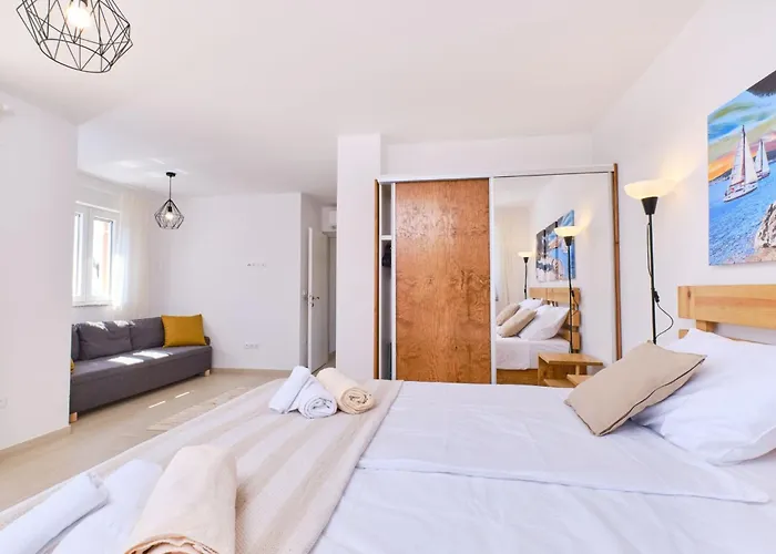 Mea Cres Sonnenvilla By Interhome